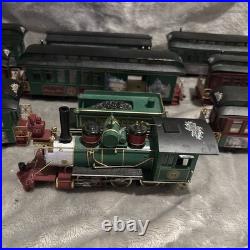 Thomas Kinkades Christmas Express Train Set Engine 9 Cars & Track