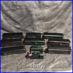 Thomas Kinkades Christmas Express Train Set Engine 9 Cars & Track