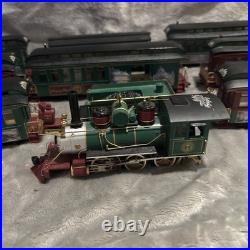 Thomas Kinkades Christmas Express Train Set Engine 9 Cars & Track