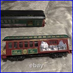 Thomas Kinkades Christmas Express Train Set Engine 9 Cars & Track