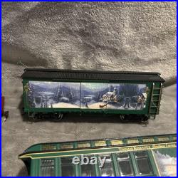 Thomas Kinkades Christmas Express Train Set Engine 9 Cars & Track