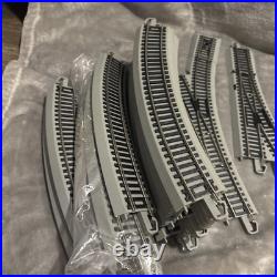 Thomas Kinkades Christmas Express Train Set Engine 9 Cars & Track