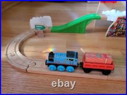 Thomas Wooden Railway Train Christmas Santa's Workshop Express Set Complete Thomas Wooden Railway Train Christmas Santa's Workshop Express Set Complete