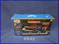 Thomas Wooden Railway-holiday Christmas Battery Around Tree Set 2006/2005 Tested Thomas Wooden Railway-holiday Christmas Battery Around Tree Set 2006/2005 Tested