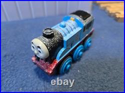 Thomas Wooden Railway-holiday Christmas Battery Around Tree Set 2006/2005 Tested Thomas Wooden Railway-holiday Christmas Battery Around Tree Set 2006/2005 Tested
