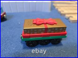Thomas Wooden Railway-holiday Christmas Battery Around Tree Set 2006/2005 Tested Thomas Wooden Railway-holiday Christmas Battery Around Tree Set 2006/2005 Tested
