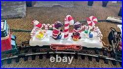 Used Santaland Electric Train Set With Animation And Lights Rare 1998