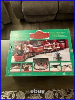 VTG Animated The Holiday Express-Musical Holiday Train Set 1996 WINTER BEARS NIB