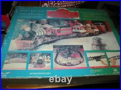 VTG Animated The Holiday Express-Musical Holiday Train Set 1996 WINTER BEARS NIB