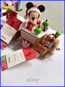 VTG Hallmark Disney Christmas Express Collectors Train Set of 5 with Tracks NWT