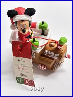 VTG Hallmark Disney Christmas Express Collectors Train Set of 5 with Tracks NWT