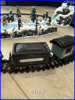 Vintage Kirkland Signature Decorative Village Accesory Train Set 494136 Read