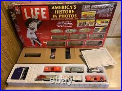 Vintage Life Like Trains Life Magazine Rails HO Scale Sante Fe Train Set