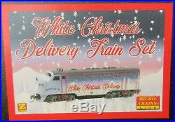 Z scale Micro-Trains White Christmas Delivery Train Set 994 21 070